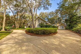 701 Hamilton Landing Dr, Saint Simons Island, GA 31522