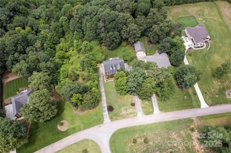 3874 Willow Grove Ln, Concord, NC 28025