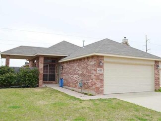 1420 SW 25th St, Moore, OK 73170