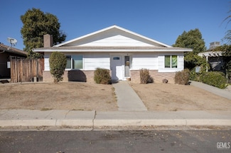 924 Day Ave, Bakersfield, CA 93308
