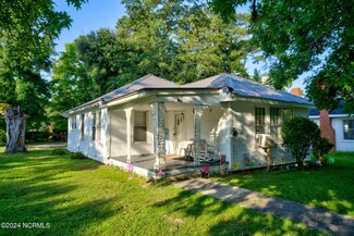 215 E Vance St, Laurinburg, NC 28352