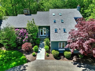 66 Penny Ln, Woodbridge, CT 06525