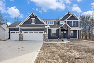 4740 Hidden Ridge Dr, Hudsonville, MI 49426