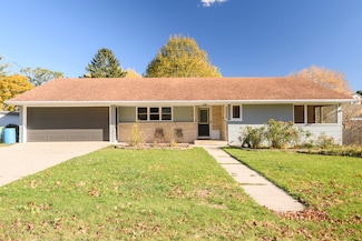 202 East Ave, Iron Ridge, WI 53035