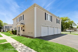 1535 Quaker Ln Unit 111D, Prospect Heights, IL 60070