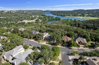 5503 Courtyard Dr, Austin, TX 78731