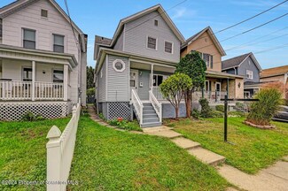 327 Ferdinand St, Scranton, PA 18508