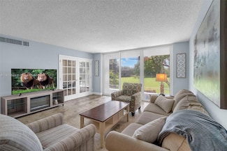 4000 Cypress Grove Way Unit 210, Pompano Beach, FL 33069