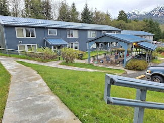 1050 Salmon Creek Ln, Juneau, AK 99801