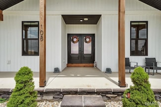 108 Baileys Ct, Highland, IL 62249