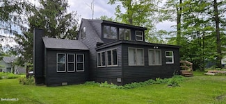129 Shore Rd, Richmond, MA 01254