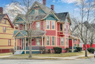 86 Princeton St, Springfield, MA 01109