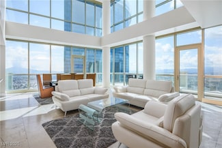 2700 S Las Vegas Blvd Unit 4305, Las Vegas, NV 89109