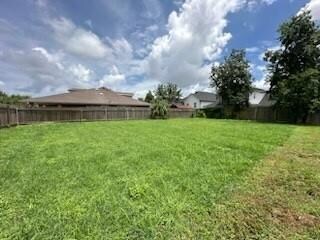 8404 Prince Dr, Chalmette, LA 70043