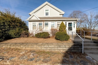 27 Ash Ave, Willimantic, CT 06226