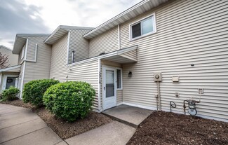 5916 Cahill Ave, Inver Grove Heights, MN 55076