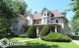 208 W North St, Bloomfield, IA 52537