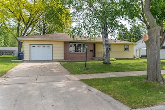 216 N Willard Ave, Janesville, WI 53548