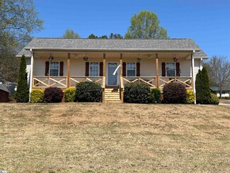 104 Sycamore Dr, Pickens, SC 29671