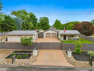 202 Woodlawn Rd, Cranberry Township, PA 16066