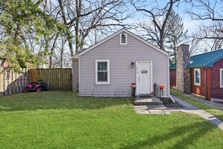 7713 S Oak Rd, Wonder Lake, IL 60097
