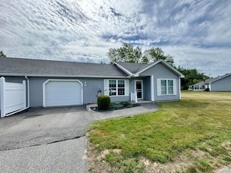 35 Birchbrook Ln Unit 35A, Levant, ME 04456