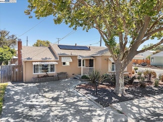 15106 Edgemoor St, San Leandro, CA 94579