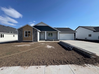 440 Skyline Peak Loop, Inkom, ID 83245