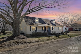 406 E 29th St, Kannapolis, NC 28083