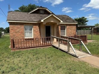 505 N 10th St, Memphis, TX 79245