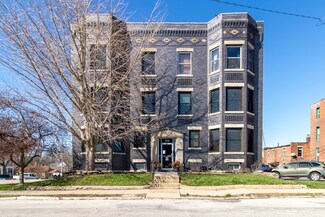 305 W Monroe St Unit 5, Bloomington, IL 61701