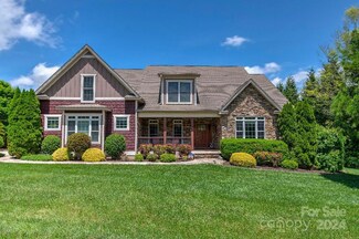 58 Willow Bend Dr, Candler, NC 28715