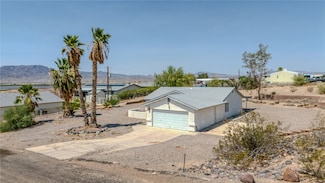 13485 S Canyon Dr, Topock, AZ 86436