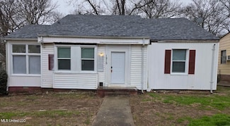 1215 Lawnview Place, Jackson, MS 39203