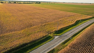 Atterberry St, Petersburg, IL 62675