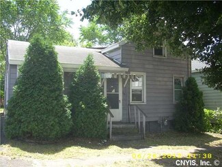 216 Turtle St, Syracuse, NY 13208