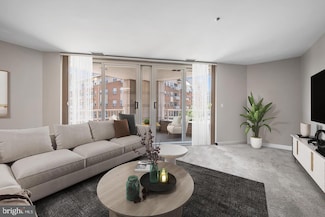 100 Harborview Dr Unit 212, Baltimore, MD 21230