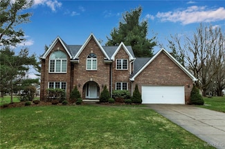 4 Silent Meadow Ln, Orchard Park, NY 14127