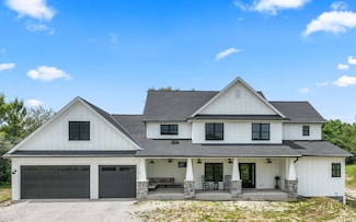 W238S4963 Big Bend Rd, Waukesha, WI 53189