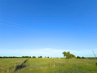 1165 Gibson Rd, Waxahachie, TX 75165
