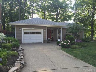 4026 Barton St, Niagara Falls, NY 14305