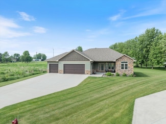118007 Betty Dr, Stratford, WI 54484