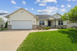 1835 Valentine Dr, Marion, IA 52302
