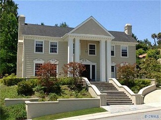 25582 Rapid Falls Rd, Laguna Hills, CA 92653