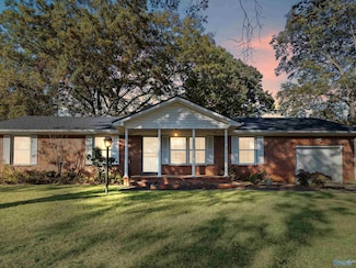 2102 Southpark Blvd SW, Huntsville, AL 35803