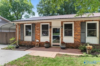 11026 Crestfield Dr SE, Huntsville, AL 35803