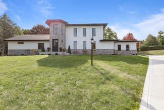 428 Hampshire Ct, Valparaiso, IN 46385