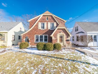 3510 N Peoria Ave, Peoria, IL 61603