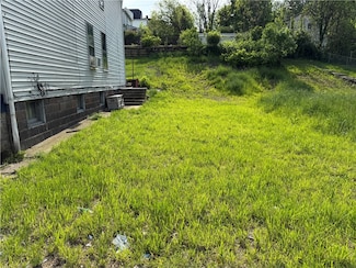 1037 Mckean Ave, Donora, PA 15033
