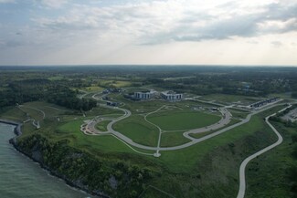 9475 E Lake Vista Pkwy, Oak Creek, WI 53154